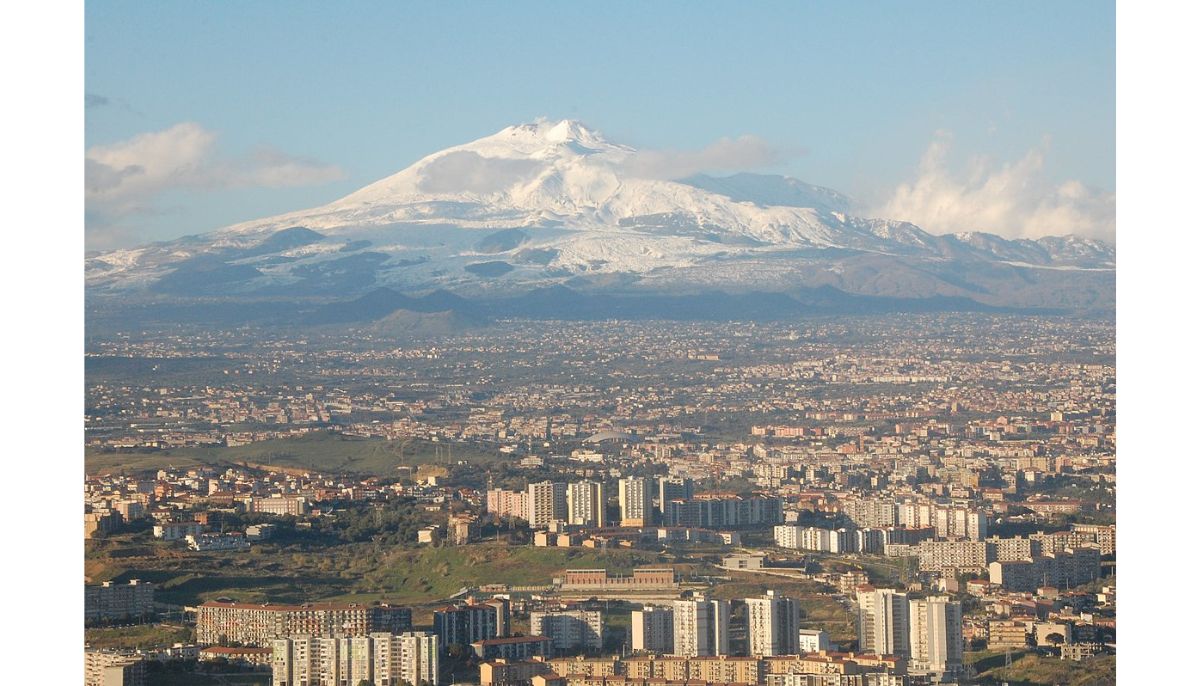 Mt Etna, with Catania in the foreground